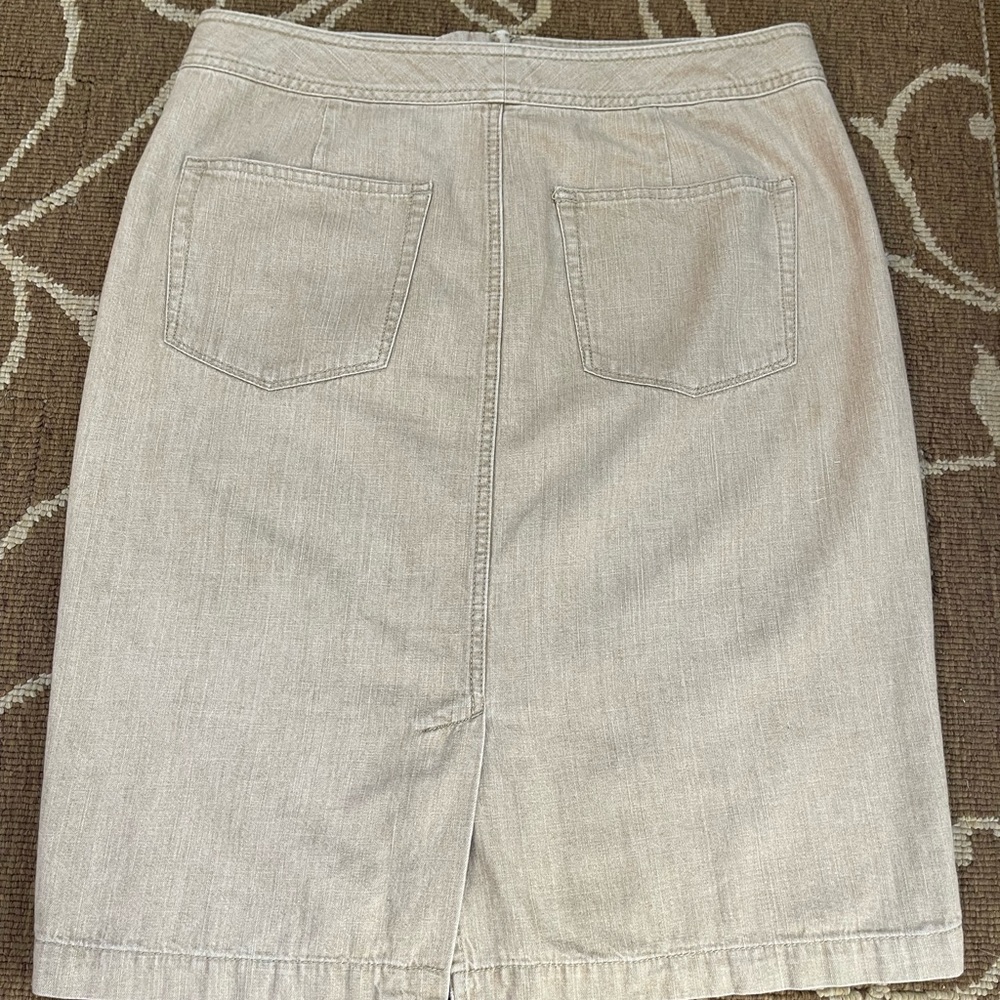 Ralph Lauren Knee-length Skirt. Size 6 - Picture 3 of 7